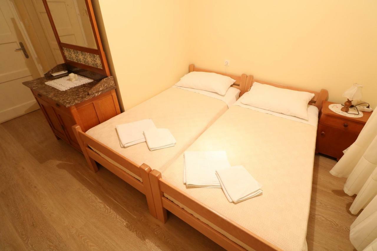 Apartment & Rooms Three Angels バスカ エクステリア 写真
